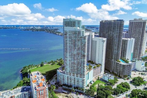 Copropriété à vendre à Miami, Floride: 2 chambres, 128.21 m2 № 1403112 - photo 15