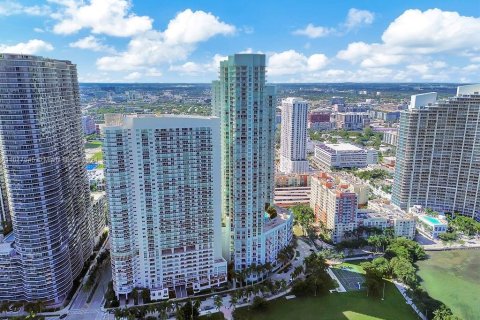 Condo in Miami, Florida, 2 bedrooms  № 1403112 - photo 20