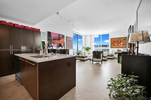 Condominio en venta en Miami, Florida, 2 dormitorios, 128.21 m2 № 1403112 - foto 24