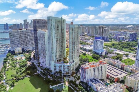 Condo in Miami, Florida, 2 bedrooms  № 1403112 - photo 18