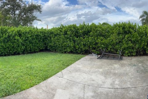 Casa en venta en Miami Gardens, Florida, 4 dormitorios, 164.44 m2 № 1403156 - foto 19