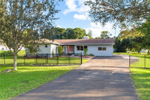 Casa en venta en Davie, Florida, 3 dormitorios, 176.14 m2 № 1403155 - foto 2