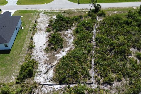 Terreno en venta en Port Charlotte, Florida № 1193484 - foto 2