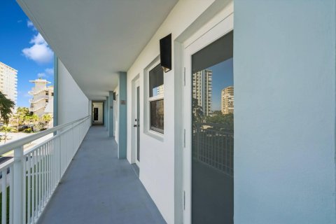 Copropriété à vendre à Pompano Beach, Floride: 1 chambre, 72 m2 № 991701 - photo 5