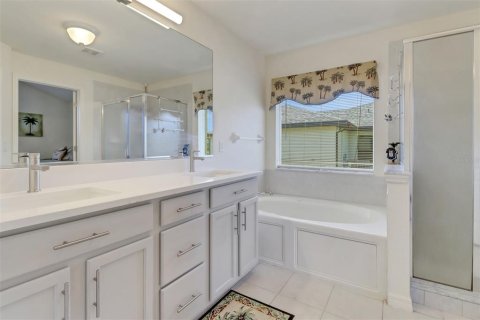 Villa ou maison à vendre à Cape Coral, Floride: 4 chambres, 202.16 m2 № 1358097 - photo 17