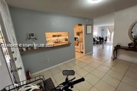 Condominio en venta en North Miami, Florida, 1 dormitorio, 81.57 m2 № 863170 - foto 15