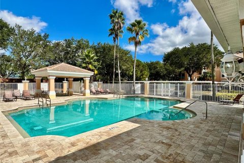Condominio en venta en Orlando, Florida, 3 dormitorios, 118.54 m2 № 811168 - foto 3