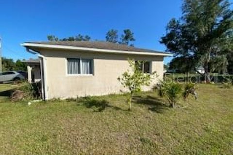 House in North Port, Florida 3 bedrooms, 111.02 sq.m. № 1139775 - photo 8