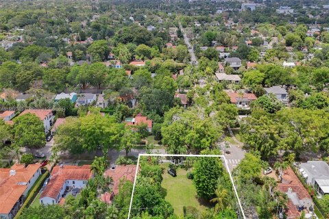 Купить земельный участок в Корал-Гейблс, Флорида № 1175847 - фото 9