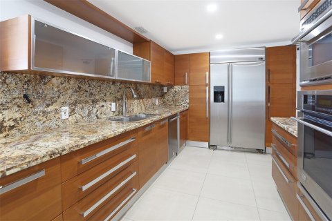 Condo in Miami Beach, Florida, 3 bedrooms  № 1128181 - photo 19