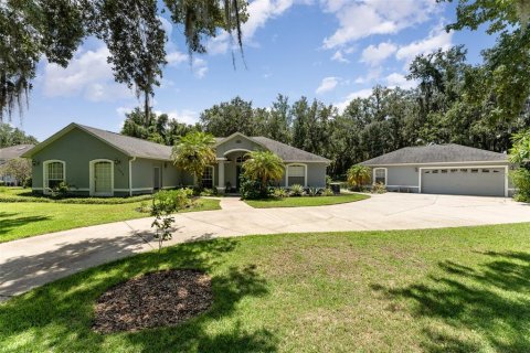 Villa ou maison à vendre à Kissimmee, Floride: 4 chambres, 311.13 m2 № 1307917 - photo 2