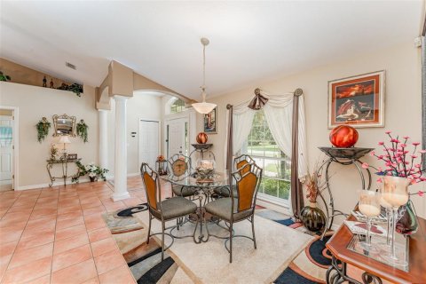 Villa ou maison à vendre à Kissimmee, Floride: 4 chambres, 311.13 m2 № 1307917 - photo 14