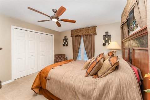 Villa ou maison à vendre à Kissimmee, Floride: 4 chambres, 311.13 m2 № 1307917 - photo 25