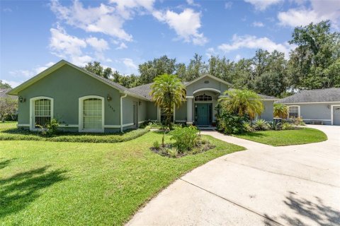 Villa ou maison à vendre à Kissimmee, Floride: 4 chambres, 311.13 m2 № 1307917 - photo 1