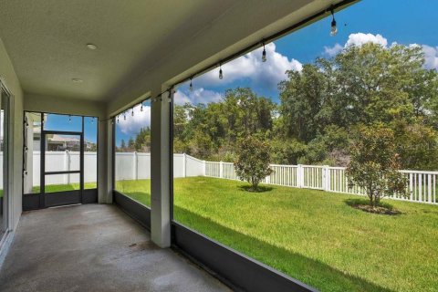 Villa ou maison à vendre à Kissimmee, Floride: 5 chambres, 319.4 m2 № 1302812 - photo 4