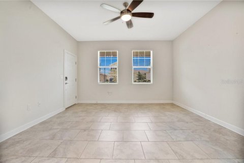 Villa ou maison à vendre à Kissimmee, Floride: 5 chambres, 319.4 m2 № 1302812 - photo 20