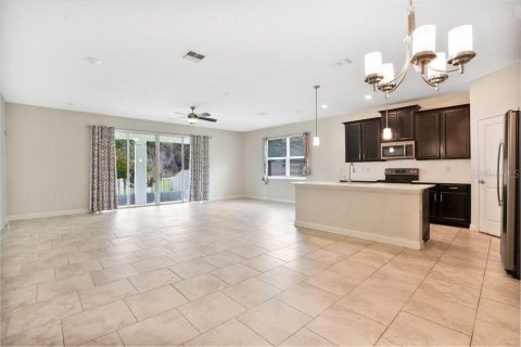 Villa ou maison à vendre à Kissimmee, Floride: 5 chambres, 319.4 m2 № 1302812 - photo 30