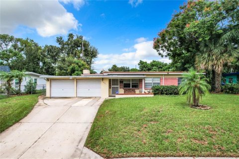 Villa ou maison à vendre à Orlando, Floride: 3 chambres, 122.63 m2 № 1399397 - photo 1