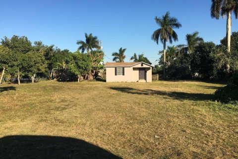 Commercial property in Homestead, Florida 249.72 sq.m. № 1383535 - photo 4