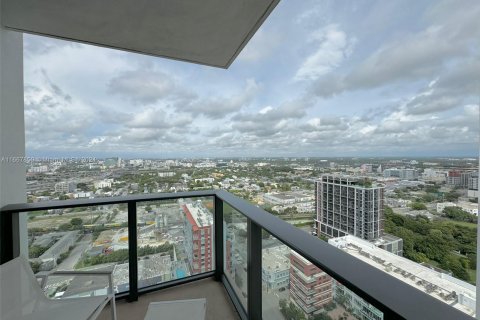 Condo in Miami, Florida, 2 bedrooms  № 1383575 - photo 15