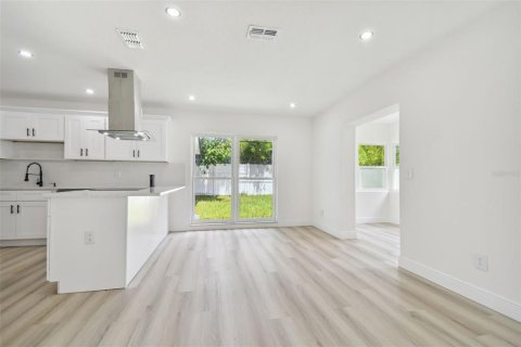 Villa ou maison à vendre à Tampa, Floride: 7 chambres, 270.44 m2 № 1339548 - photo 20