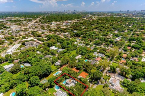 Villa ou maison à vendre à Biscayne Park, Floride: 5 chambres, 271.18 m2 № 780728 - photo 7