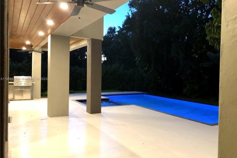 Casa en venta en Biscayne Park, Florida, 5 dormitorios, 271.18 m2 № 780728 - foto 11