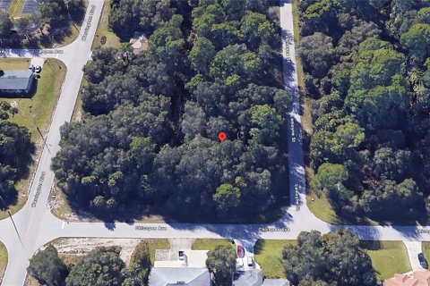 Terreno en venta en Port Charlotte, Florida № 1258379 - foto 1