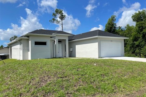 Villa ou maison à vendre à Lehigh Acres, Floride: 3 chambres № 702886 - photo 3