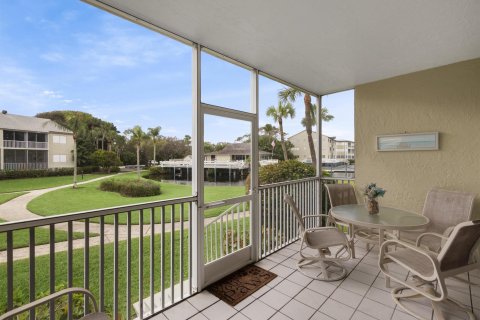 Condo in Stuart, Florida, 2 bedrooms  № 850267 - photo 8