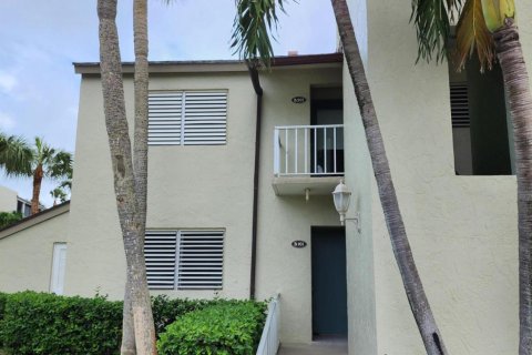 Condo in Stuart, Florida, 2 bedrooms  № 850267 - photo 4