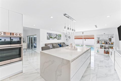 Villa ou maison à vendre à Miami Lakes, Floride: 3 chambres, 185.71 m2 № 1332286 - photo 7