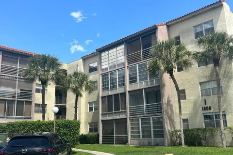 Copropriété à louer à North Lauderdale, Floride: 2 chambres, 92.9 m2 № 1332214 - photo 17