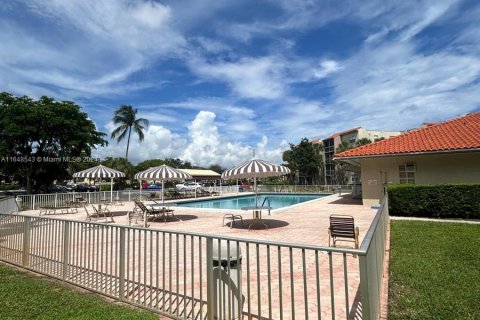 Copropriété à louer à North Lauderdale, Floride: 2 chambres, 92.9 m2 № 1332214 - photo 2