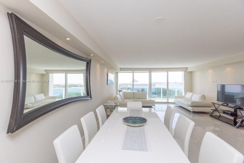 Condo in Sunny Isles Beach, Florida, 2 bedrooms  № 1362402 - photo 20