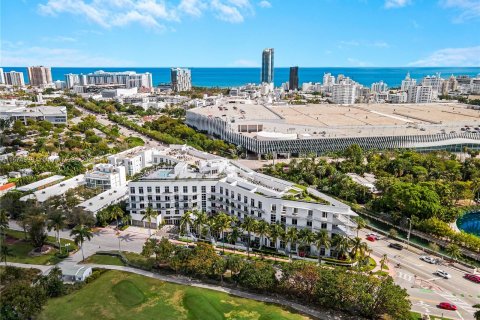 Condo in Miami Beach, Florida, 1 bedroom  № 1147521 - photo 22