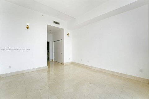 Condominio en venta en Miami Beach, Florida, 1 dormitorio, 89.74 m2 № 1147521 - foto 10