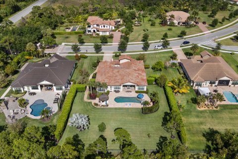 Villa ou maison à vendre à Jupiter, Floride: 4 chambres, 354.42 m2 № 1177418 - photo 2