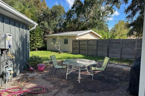 House in Tampa, Florida 3 bedrooms, 123.84 sq.m. № 1429423 - photo 9