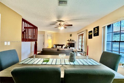 Touwnhouse à vendre à Boca Raton, Floride: 3 chambres, 150.97 m2 № 1154948 - photo 10