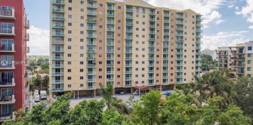 Condo à Miami, Floride, 1 chambre  № 1188421