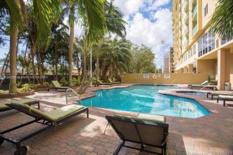 Copropriété à vendre à Miami, Floride: 1 chambre, 53.42 m2 № 1188421 - photo 12