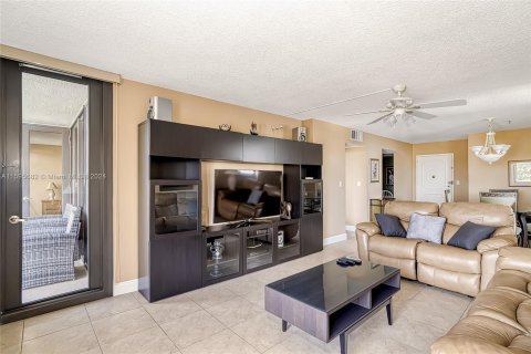 Condominio en venta en Hollywood, Florida, 2 dormitorios, 113.15 m2 № 1188276 - foto 7