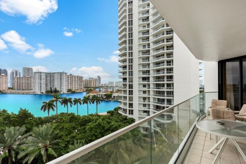 Condominio en venta en Aventura, Florida, 2 dormitorios, 177.44 m2 № 1408435 - foto 23