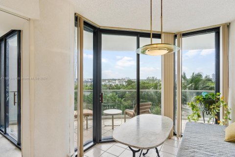 Copropriété à vendre à Aventura, Floride: 2 chambres, 177.44 m2 № 1408435 - photo 10