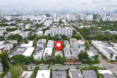 Touwnhouse à vendre à Miami Beach, Floride: 2 chambres, 128.21 m2 № 1398316 - photo 23