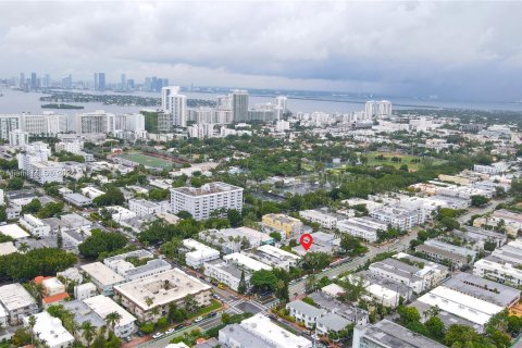 Touwnhouse à vendre à Miami Beach, Floride: 2 chambres, 128.21 m2 № 1398316 - photo 27