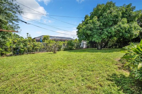 Villa ou maison à vendre à Miami, Floride: 4 chambres, 227.8 m2 № 1372383 - photo 6