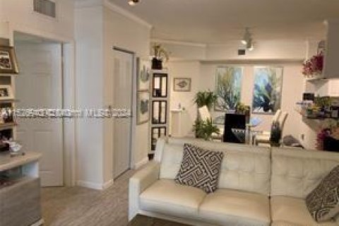 Condominio en venta en Sunny Isles Beach, Florida, 2 dormitorios, 95.13 m2 № 990163 - foto 11
