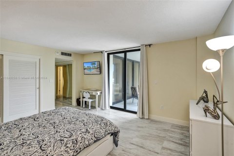 Condo in Pompano Beach, Florida, 1 bedroom  № 1316094 - photo 20